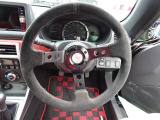 お車選びをお楽しみ頂けるよう、在庫車の展示スペースを十分に確保しております。