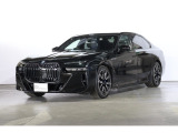 BMW i7 M70 xドライブ 4WD
