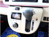 【車屋】として、長く車業界に従事した経験豊富なスタッフが多数在籍しております。
