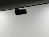 フィルムアンテナのGPS部分が切れています。自車位置が拾えていません。納車前にフィルムアンテナの張替えをさせていただきます。