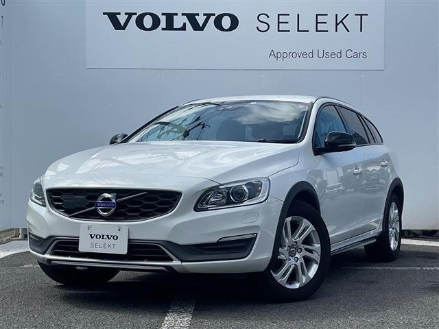 V60クロスカントリー D4 SE ディーゼル 