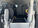 車いす1脚タイプになります。