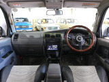ハイラックスサーフ 2.7 SSR-V ブラックナビゲーター 4WD 