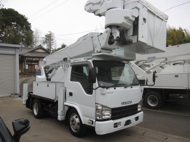 エルフ  特装車