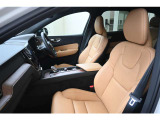 XC60 リチャージ アルティメット T6 AWD PHEV 4WD 