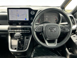 気になる車はすぐにお問い合わせください!画面右側の0066から始まる無料ダイヤルからお問い合わせ下さい!専門スタッフがお車のご質問にお答えいたします!