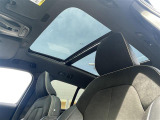 XC40 T4 AWD Rデザイン 4WD 4WD サンルーフ
