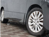 【車屋】として、長く車業界に従事した経験豊富なスタッフが在籍しております。