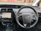 プリウス 1.8 S E-Four 4WD 