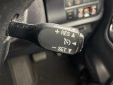 【クルーズコントロール】高速道路や自動車専用道路を走行中にドライバーが設定した速度で、アクセルペダルを踏まなくても、一定の車速で走行してくれます!