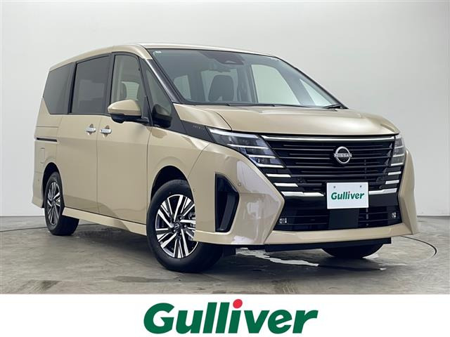 セレナ 1.4 e-4ORCE ハイウェイスターV 4WD 4WD 修復歴無し