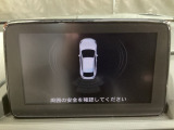 リアバンパーには障害物への接近をアラーム音で知らせてくれるパーキングセンサーが装着されています。