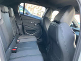 認定中古車は新車登録から9年以内のディーラー車を点検整備。プジョーを知り尽くした正規ディーラーが源泉した高い品質のクルマだけをお届けいたします。