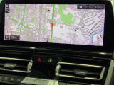 iDriveHDDナビゲーションになります。操作はコントローラーとタッチパネルにて操作いただけます。