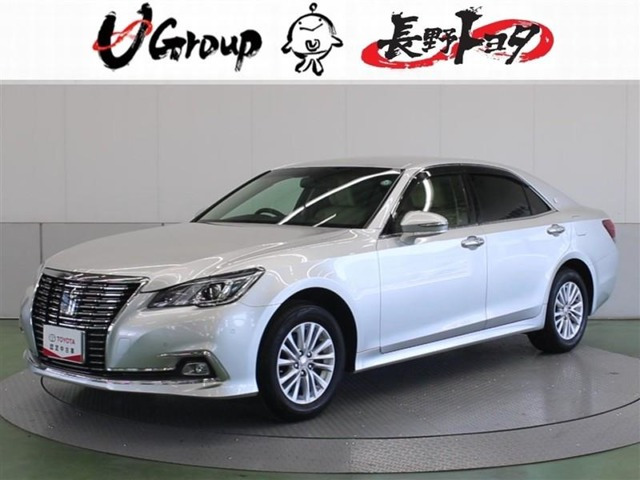クラウン 2.5 ロイヤルサルーン i-Four 4WD 