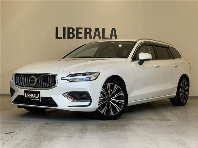 V60 アルティメット B4 本革シート サンルーフ