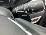 ★マニュアル車のような感覚で操れるパドルシフト★シフトレバーをMモードの位置にして『+』のレバーを引くとシフトアップ『-』のレバーを引くとシフトダウンします!
