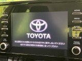 【ナビ機能付きディスプレイオーディオ】ナビ機能搭載の他、お持ちのスマートフォンと連携して、ナビやbluetoothでの音楽再生が可能です♪デザインはもちろん操作性も良好!