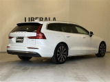 V60 アルティメット B4 本革シート サンルーフ