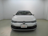 VWは小さな車も、大きな車も、平等です。クラスによって品質や安全性に差を付けない。ボディ剛性と精度、重厚なドアの音はどの車種も共通です。是非一度体感してみて下さい。