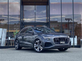 アウディ Q8 55 TFSI クワトロ デビューパッケージ Sライン 4WD