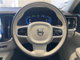 V60 アルティメット B4 本革シート サンルーフ