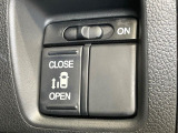 【パワースライドドア】スマートキーや運転席のスイッチでスライドドアの開閉が可能♪電動だから力を入れてドアを開ける必要が無く、小さいお子様でも、重い荷物を持っている時もラクに開け閉めできます♪