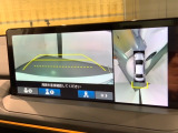 全方位モニターがついています! 車の周囲を360°安全確認できるので、普段の駐車はもちろんの事、縦列駐車や幅寄せの際にも活躍してくれますよ。
