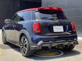 長期にわたる保証を実現。2年間のMINI NEXT保証と延長保証(別途費用)を合わせて最大4年間の保証。万一の故障に長期に備えることができ、ご安心してお乗り頂けます。(NEXT1年は1年距離無制限)