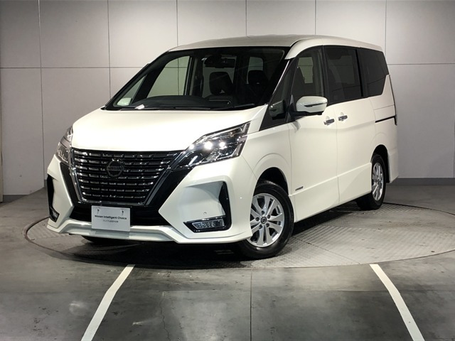 セレナ 2.0 ハイウェイスター V 4WD 