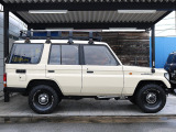 純正車高!クラシックな雰囲気にマッチしますね♪