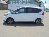フリード 1.5 ハイブリッド クロスター 4WD 