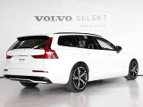 V60 リチャージ PHEV T6 AWD アルティメット 4WD 