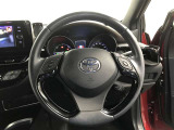 あっぱれU-CARスタジアムの自慢♪スタッフの笑顔が素敵です♪実際に来てご確認下さい(^v^)気持ちの良い接客で気持ちよく車両をご検討下さいませ