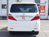 清潔感と高級感を兼ね備えたパールホワイトの車体色です。掲載情報以外にも気になる点がございましたら、お気軽にお問い合わせください!