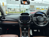フォレスター 2.0 アドバンス 4WD 