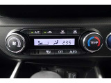 エアコンはオートタイプが装着済みです!オートモードにしておけば、車内温度を設定するだけで風の料や吹き出し口の切り替えを機械が行ってくれます!一年中快適な環境を作れますよ♪