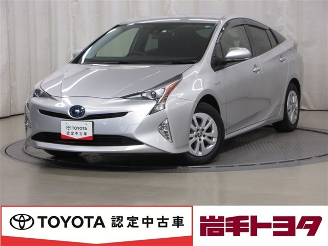 プリウス 1.8 S E-Four 4WD 