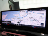 BMW iDriveナビゲーションシステム。ワイドで視認性に優れたスクリーン。