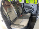 コンパクトカーですが、セカンドシートは十分な広さがあり快適にお乗りいただけます♪シートを倒して大きな荷物を積んだりと、用途の幅が広い1台です。