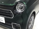 LEDヘッドライトは、点灯の瞬間から最大光量を発揮し、突然暗くなるトンネルなどでの安定感を高めます。