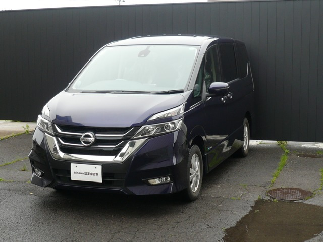セレナ 2.0 ハイウェイスター 4WD 