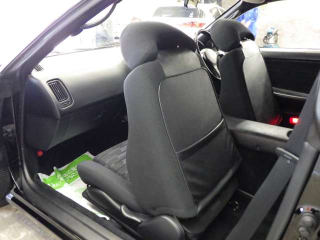 トヨタ MR2 2.0 GT-S Tバールーフ の中古車詳細 (32,000km, ブラック