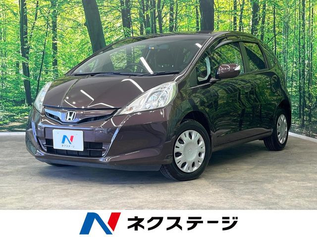 フィット 1.3 シーズ ファインスタイル 