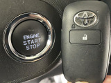 【スマートキー(エンジンスタートストップスイッチ)】スマートキー(電子キー)を持っていれば、スイッチを押すだけでエンジンをかけることができます!