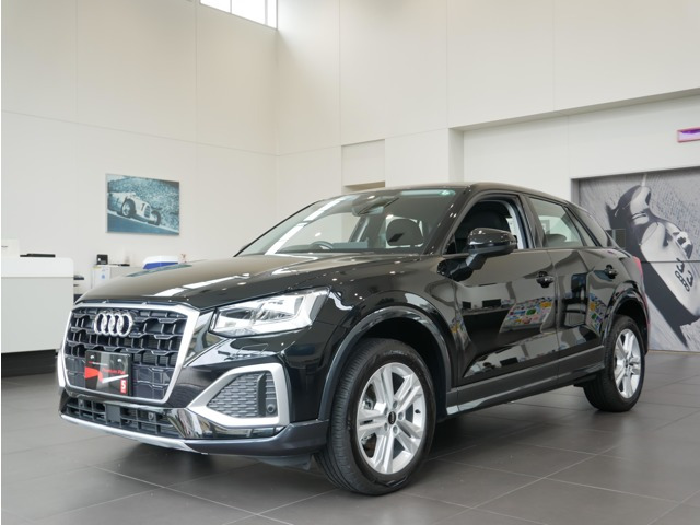 Q2 35 TFSI アドバンスド 