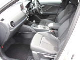 Q2 35 TFSI Sライン 