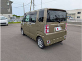 助手席後ろ側からです☆