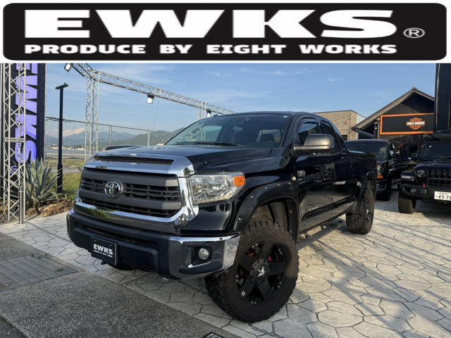 タンドラ ダブルキャブ SR5 5.7 V8 4WD 