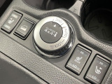 【オールモード4×4】2WD/4WDモードを手軽に切り替え可能。燃費重視の2WD、スタック時に役立つLOCK、AUTOモードでは4WDの配分を自動で調整し、路面状況を問わず安定した走りをサポート。